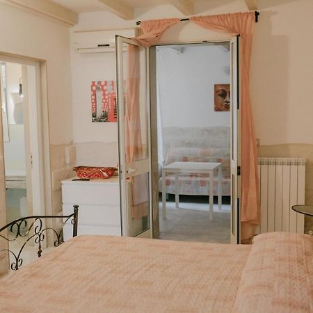 Bed and Breakfast Le Camporelle In Citta Lecce Exteriér fotografie